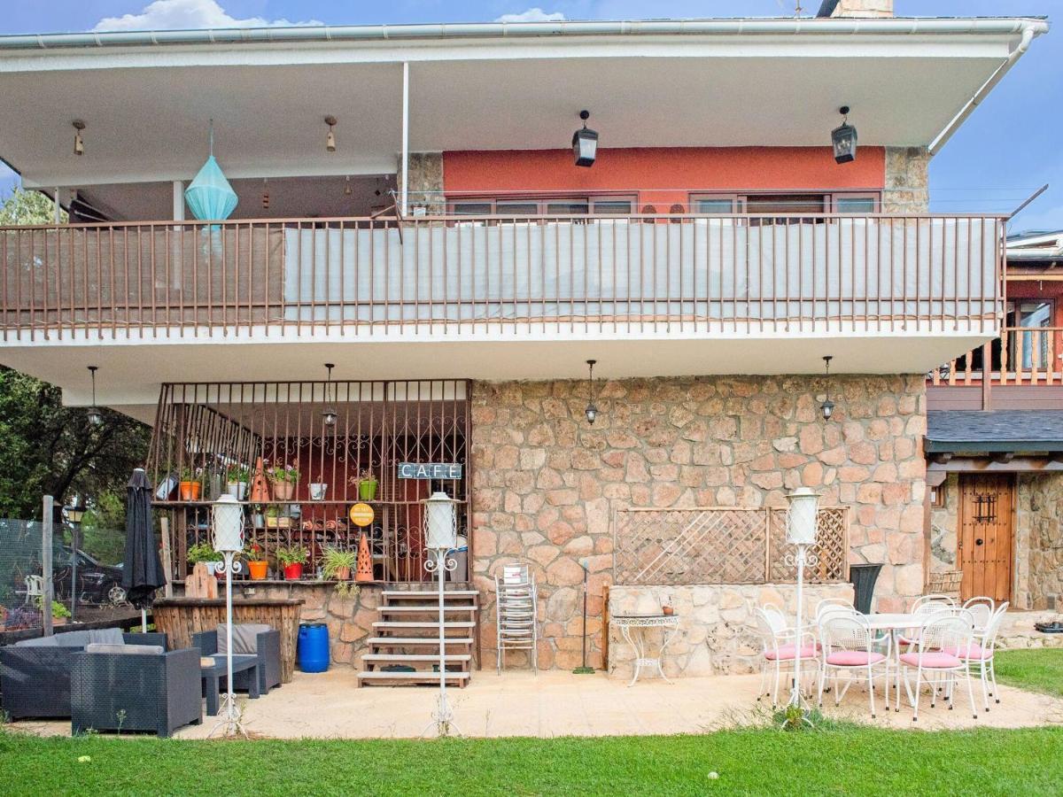 Rural Apartment With Shared Garden Pool And Spa Galapagar Bilik gambar