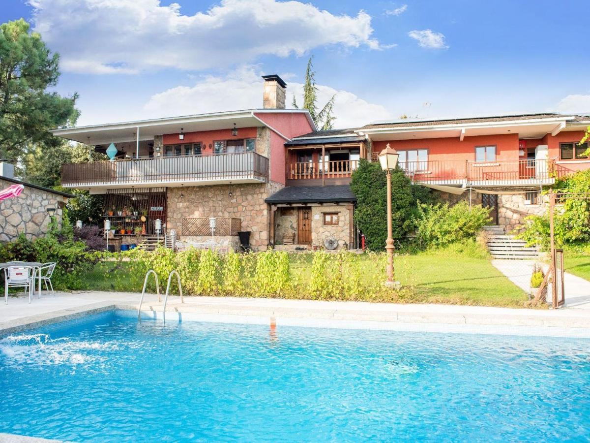 Rural Apartment With Shared Garden Pool And Spa Galapagar Bilik gambar