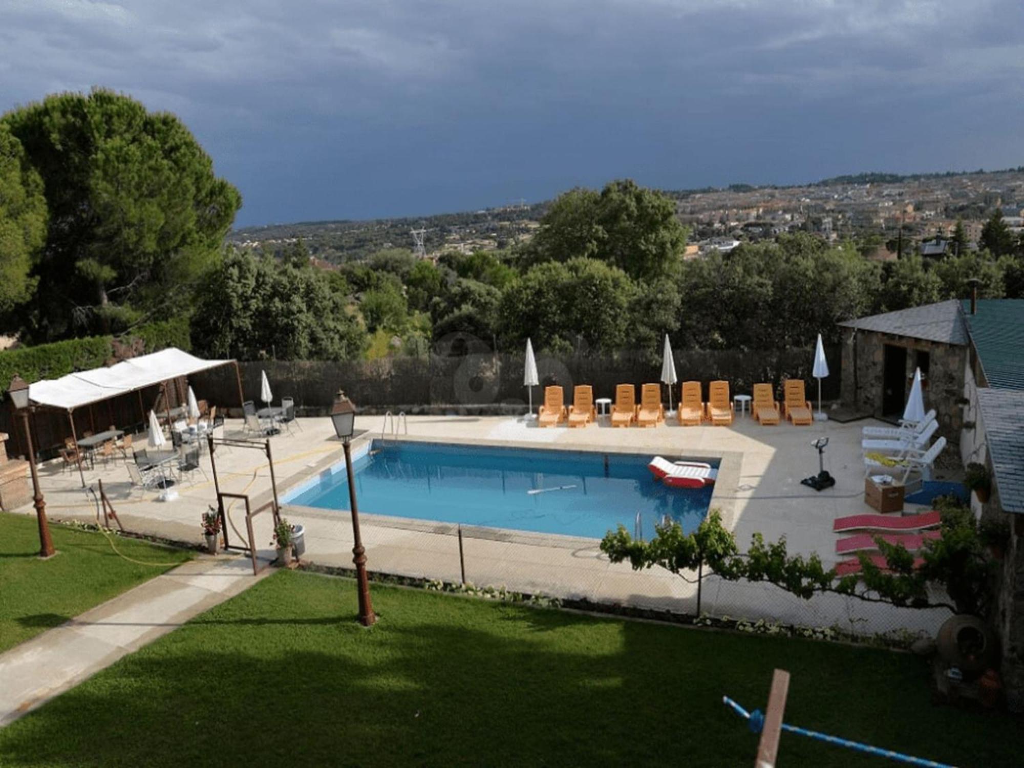 Rural Apartment With Shared Garden Pool And Spa Galapagar Luaran gambar